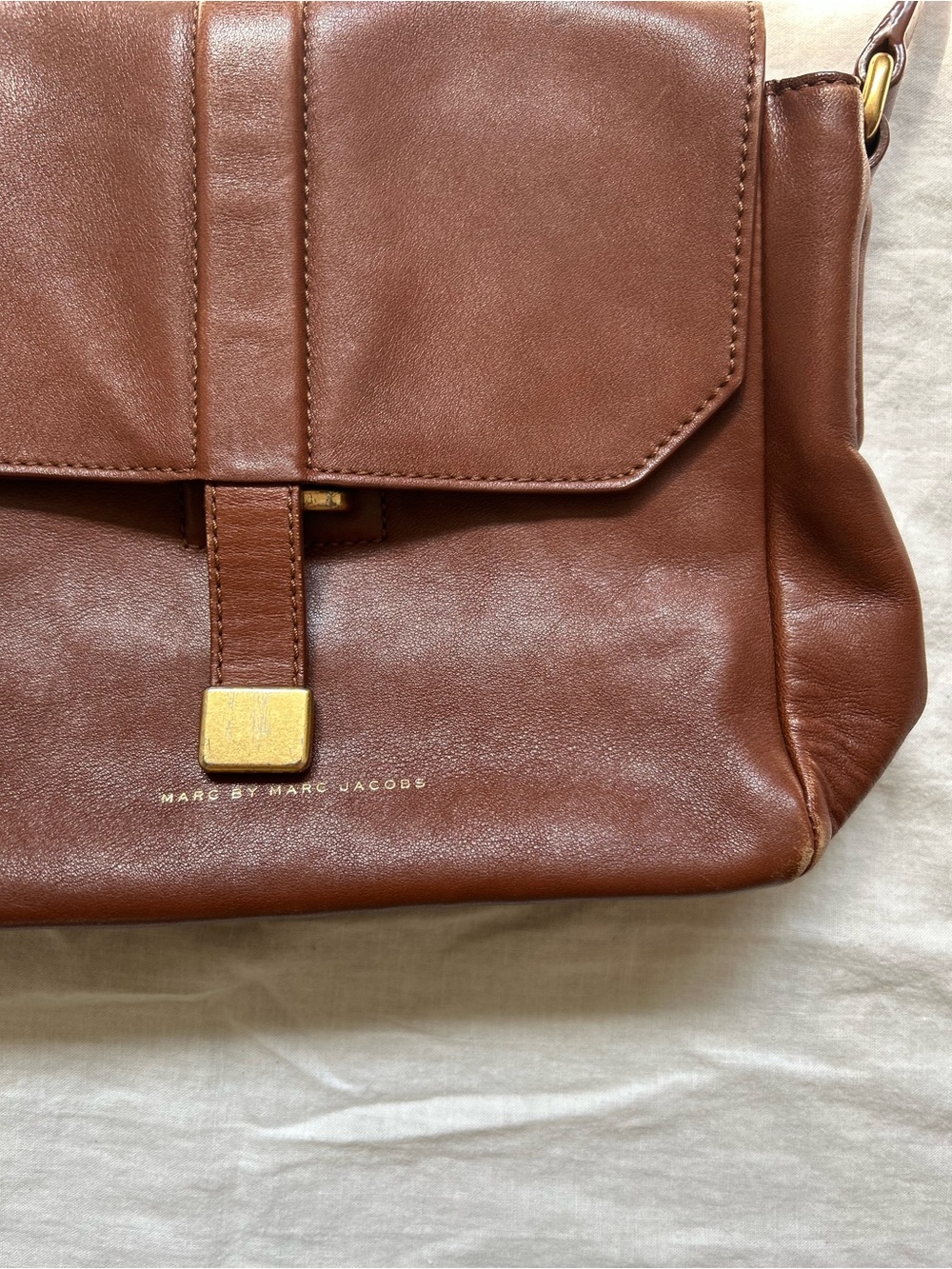 Marc by Marc Jacobs Cognac Leather Shoulder Bag with Gold Hardware